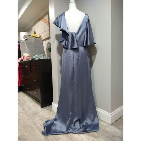 Amsale Asymmetric Ruffle Sleeve Gown Size 14 NWOT - Picture 6 of 11